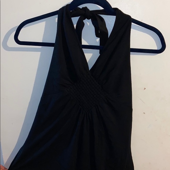 Black Basic Halter Top - Picture 3 of 6